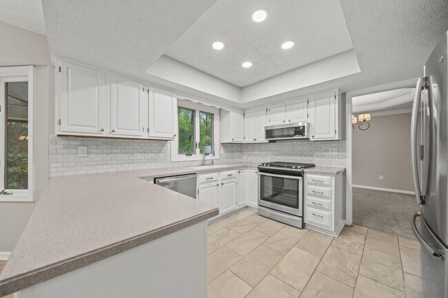 Foto del edificio - 1094 Farrington Dr