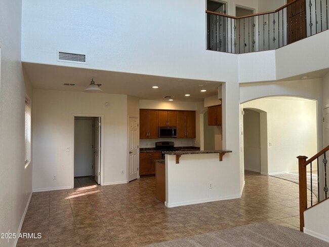 Building Photo - 4403 W Powell Dr