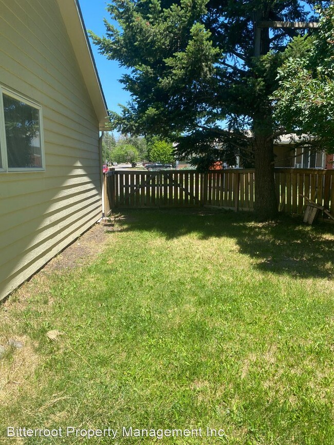 Building Photo - 3 br, 2 bath House - 2105 Gilbert Street