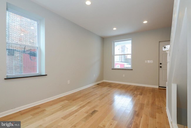 Building Photo - 2811 W Clementine St