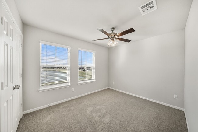 Building Photo - 13305 Nabob Dr