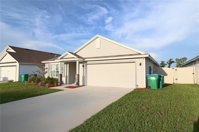 Building Photo - 749 NW 244th Dr