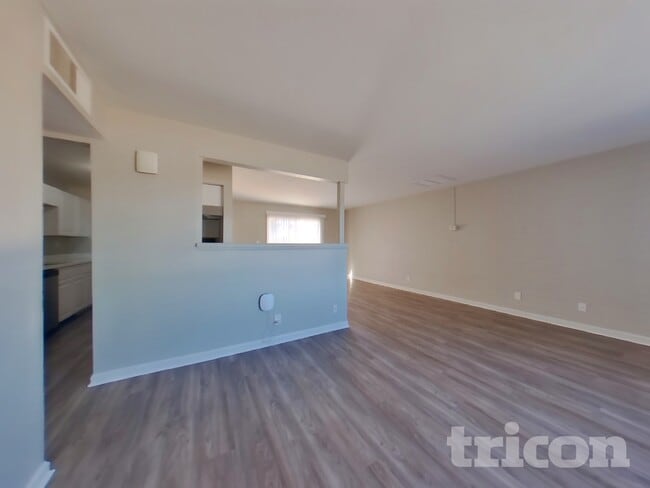 Building Photo - 3721 W Seldon Ln