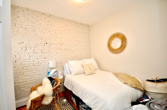 Foto del edificio - 25 Ridgeway Ln