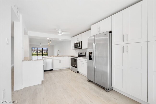 Foto del edificio - 16260 Kelly Cove Dr