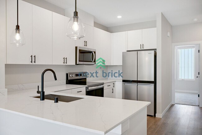 Foto del edificio - A fabulous 3 bedroom and 3 bathroom house