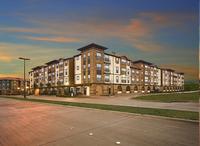 Primary Photo - Evergreen Farmers Branch