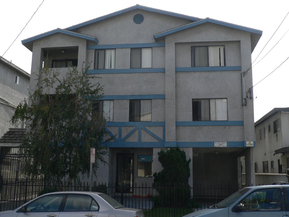 Foto del edificio - 4046 W 129th St