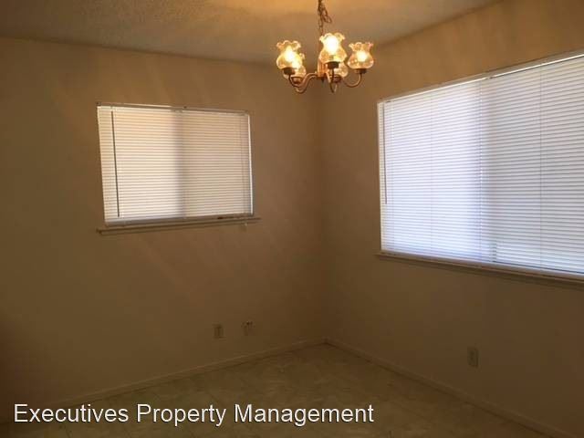 Foto del edificio - 3 br, 1.5 bath House - 1475 First Street