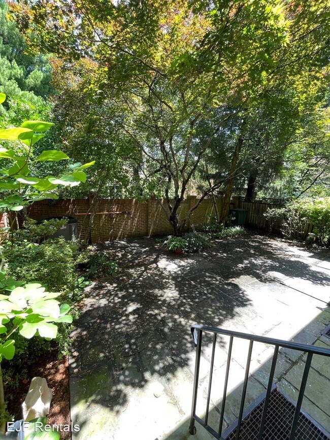 Foto del edificio - 4 br, 5 bath House - 2725 Unicorn Lane NW