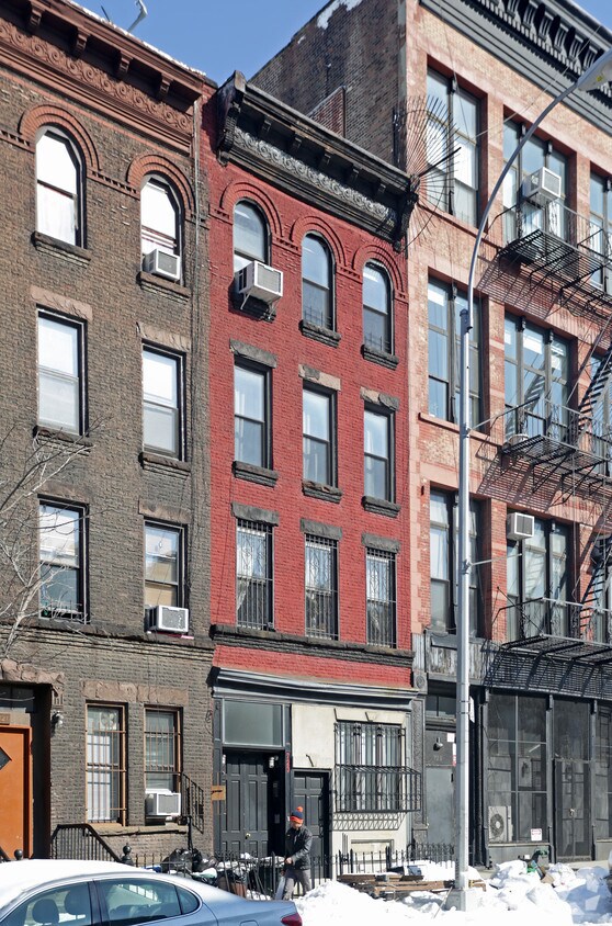 Building Photo - 723 Union St
