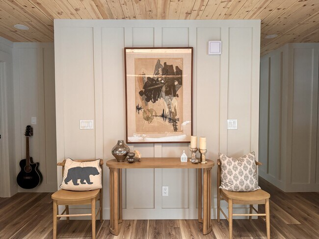 Foto del edificio - 435 Pineview Dr