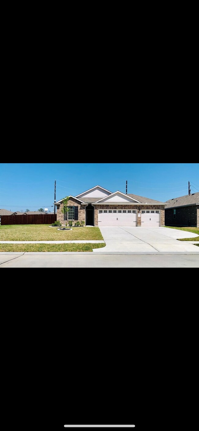 Foto del edificio - 24422 Pencester St