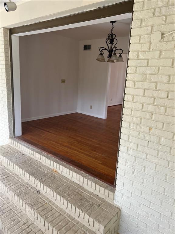 Building Photo - 150 Fairway Rd