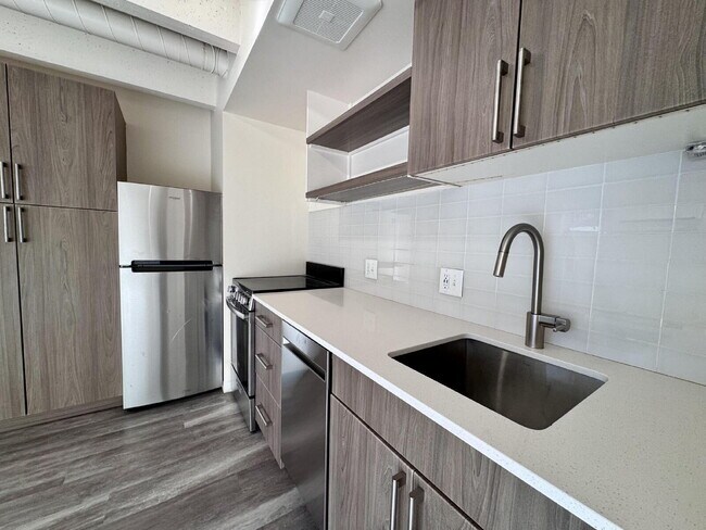 Foto del edificio - 1495 Vrain St