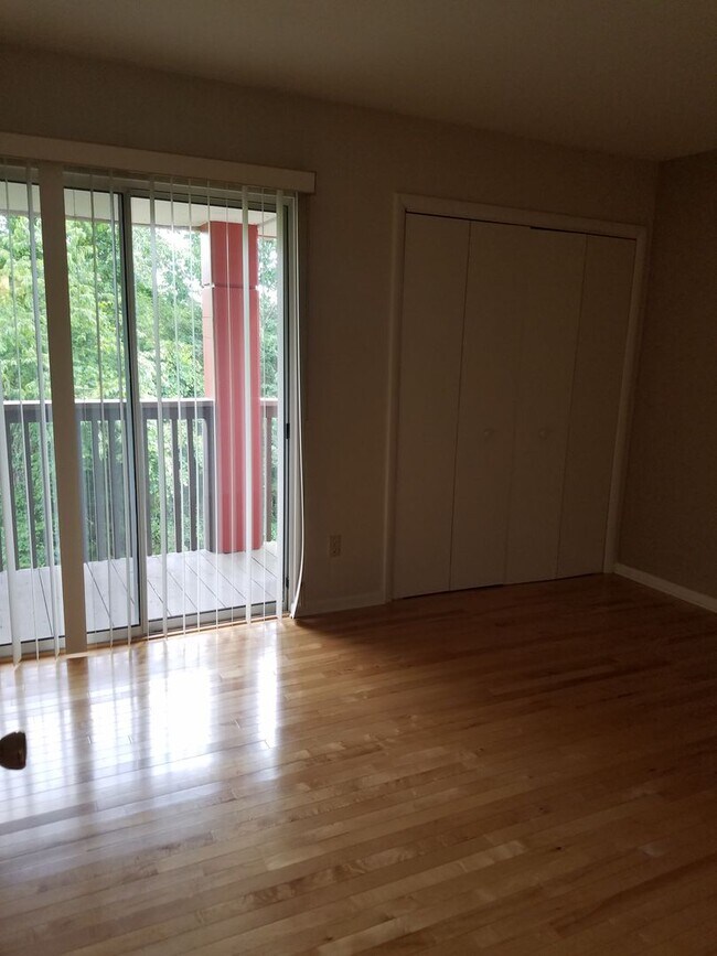 Foto del edificio - Condo Located at Borden Commons