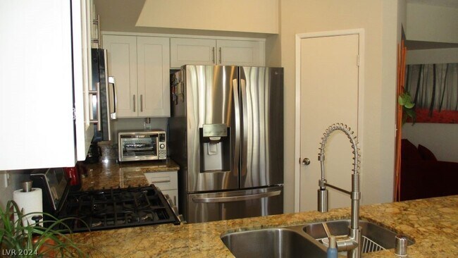 Foto del edificio - 4821 Black Bear Rd