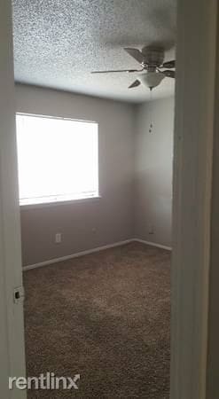 Building Photo - 5109 N Hammond Ave