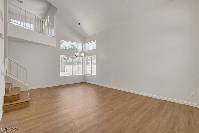 Building Photo - 1441 Iron Springs Dr