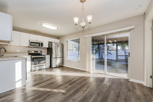 Foto del edificio - 11337 Blackbark Dr