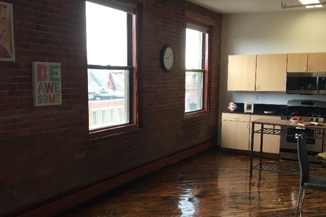 Building Photo - 781 Tremont St