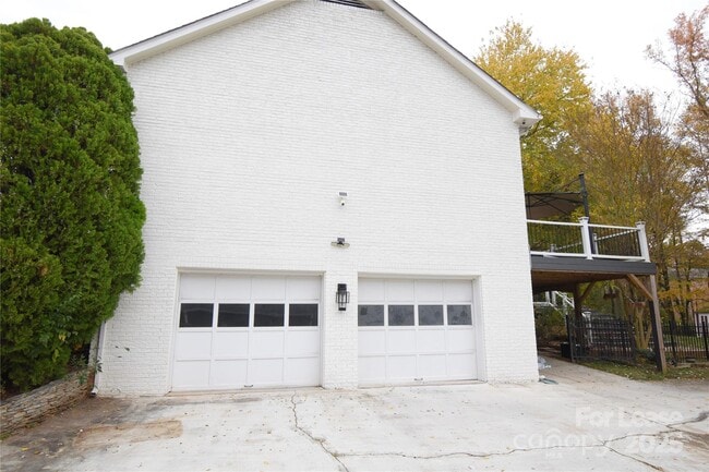 Building Photo - 4128 Carmel Forest Dr