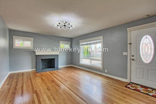 Photo - 3 Bed, 2 Bath Home Near Mill City Park in Portland