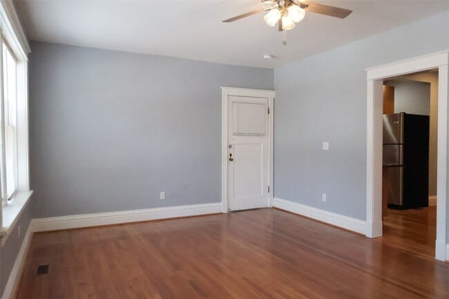 Building Photo - 757 Syracuse Ave