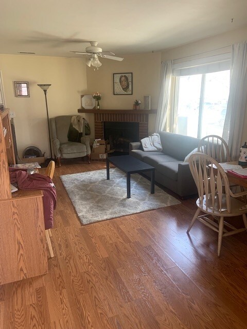 Building Photo - 515 N 200 E