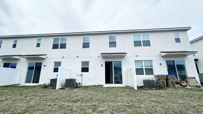 Foto del edificio - 1167 Boardwalk Pl