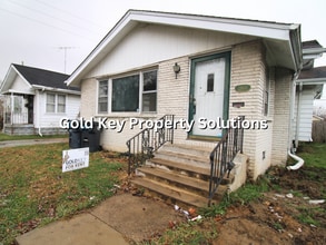 Building Photo - 2805 George St