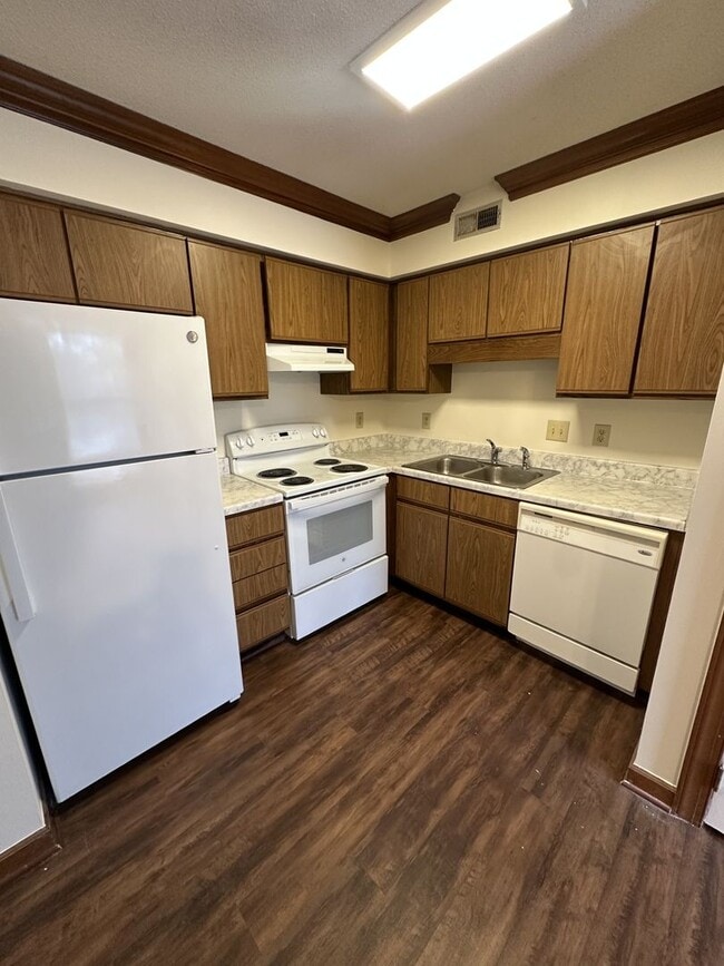 Building Photo - 1 Bedroom 1 Bathroom Condo!