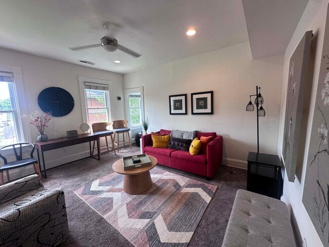 Photo - 3853 Vine St (Cincinnati, OH) Townhome