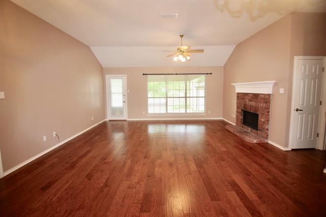 Building Photo - 102 Chimney Rock Ct