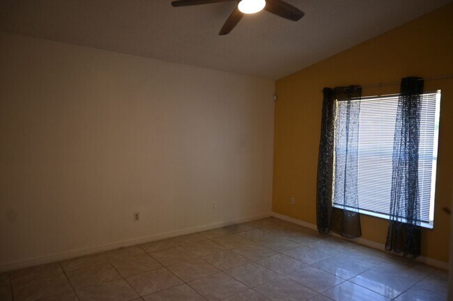 Building Photo - 1513 Rivers Edge Dr