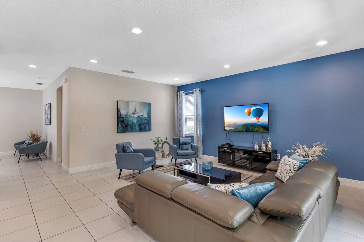 Foto principal - 7462 Marker Ave