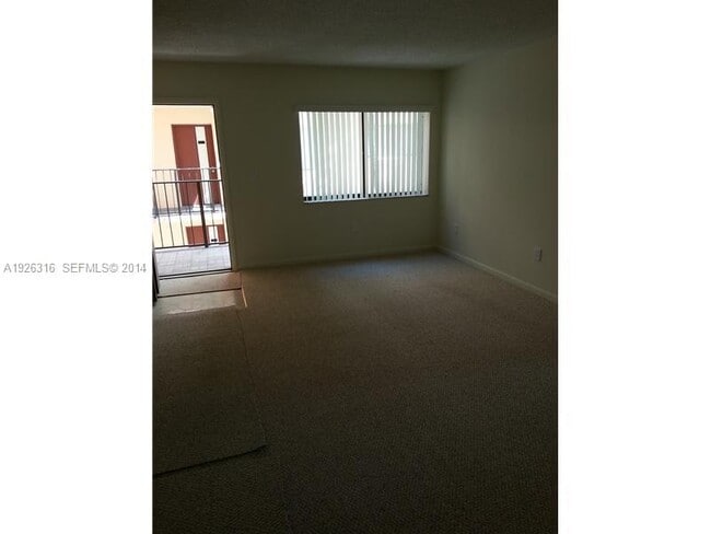 Building Photo - 8520 SW 133rd Ave