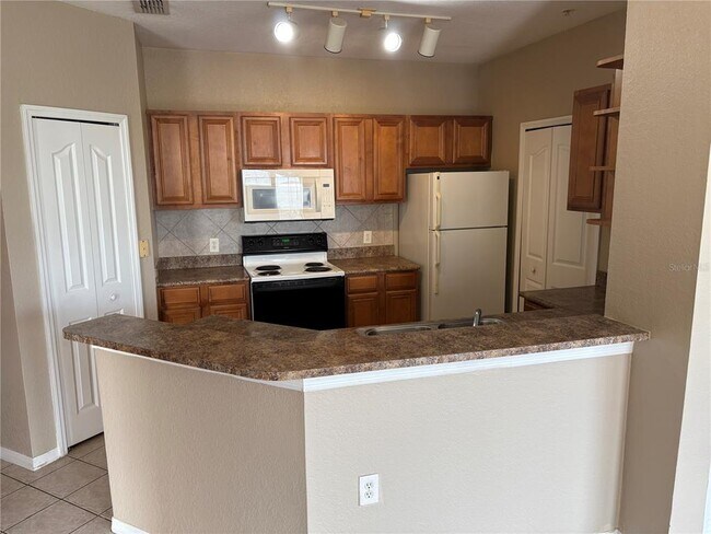 Foto del edificio - 6177 Metrowest Blvd