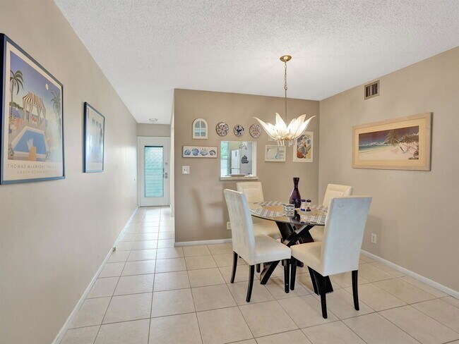 Building Photo - 2003 Granada Dr