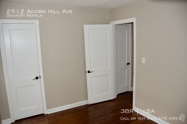 Foto del edificio - 2512 Acorn Hill Ave