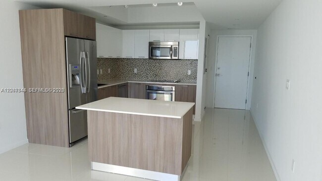 Building Photo - 5300 Paseo Blvd