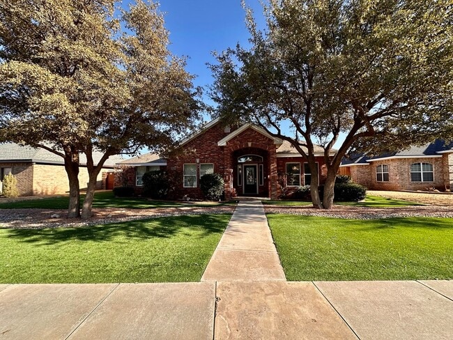 Foto del edificio - 5205 Greathouse Ave