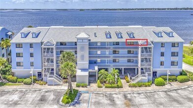 Building Photo - 10 NE Plantation Rd