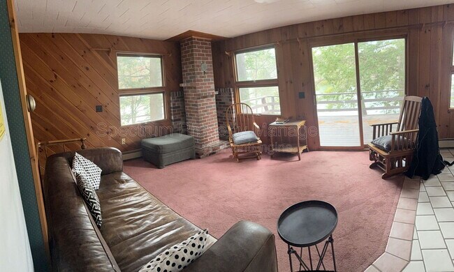 Foto del edificio - 108 Pinewoods Trail