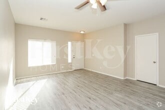 Building Photo - 6233 Highland Gardens Dr