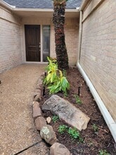 Building Photo - 406 Fox Briar Ln