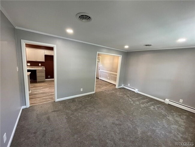 Foto del edificio - 425 East Ln