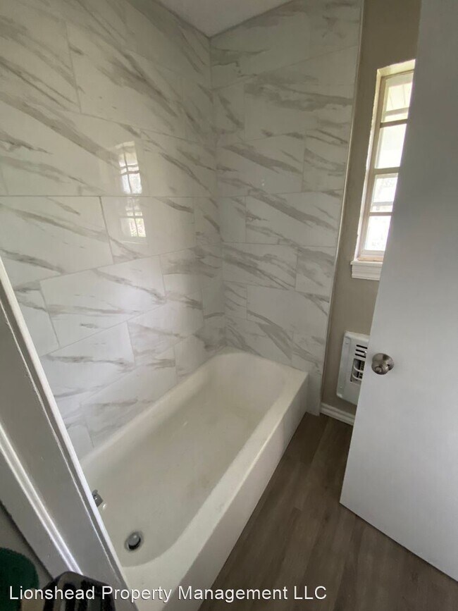 Foto del edificio - 4 br, 1 bath House - 904 Hunting Horse Trial