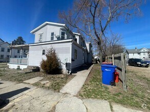 Building Photo - 328 D St