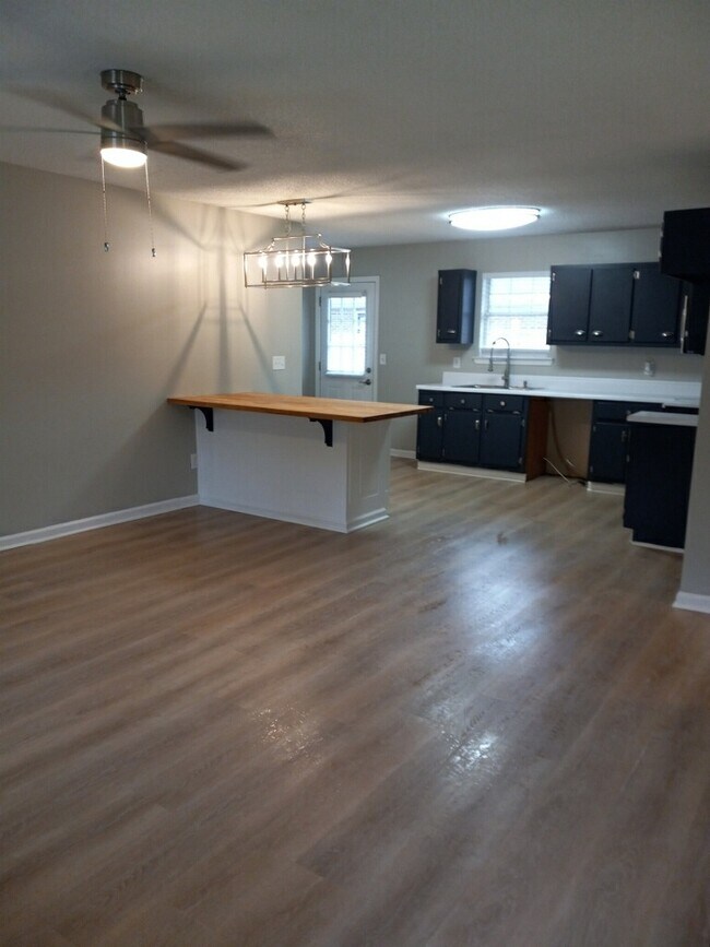 Foto del edificio - 7 Redwood St NE